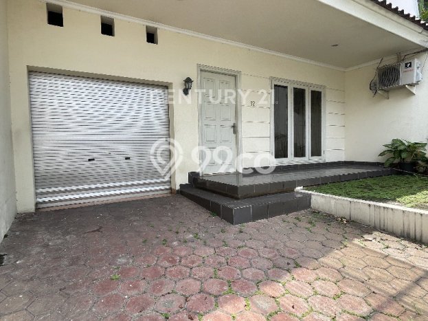 Rumah Disewakan Jakarta Selatan LT 160m2 LB 220m2 Kawasan Pondok Indah Rumah Disewakan Jakarta Selatan LT 160m2 LB 220m2 Kawasan Pondok Indah