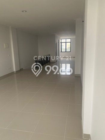 Untuk Disewa Ruko di Kelapa Gading Jakarta Utara LT 81m2, LB 324m2 Untuk Disewa Ruko di Kelapa Gading Jakarta Utara LT 81m2, LB 324m2