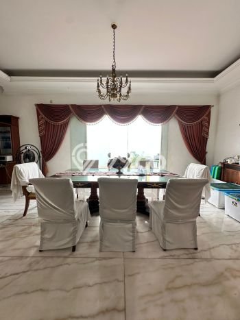 Rumah Elit Modern Tanpa Renovasi di Intercon Jakarta Barat Rumah Elit Modern Tanpa Renovasi di Intercon Jakarta Barat