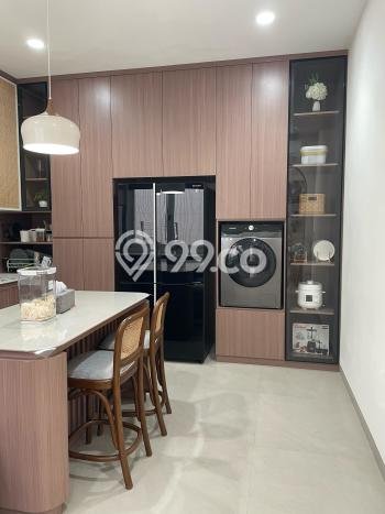 Jual Rumah Luas Megah Dengan View Cantik di Green Lake City, Jakarta Barat Jual Rumah Luas Megah Dengan View Cantik di Green Lake City, Jakarta Barat