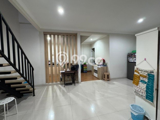 Rumah Luxury Modern Tanpa Renovasi di BSD Tangerang Rumah Luxury Modern Tanpa Renovasi di BSD Tangerang