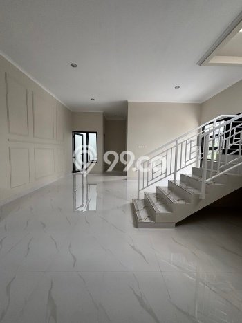Rumah Menguntungkan di BSD Nusaloka, Dekat Kawasan Bisnis, Tangerang - LT 108m² Rumah Menguntungkan di BSD Nusaloka, Dekat Kawasan Bisnis, Tangerang - LT 108m²