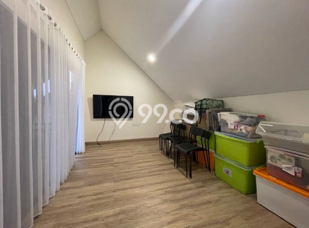 Jual Rumah Mewah Elegan Dengan View Eksklusif di Gading Serpong, Tangerang Jual Rumah Mewah Elegan Dengan View Eksklusif di Gading Serpong, Tangerang