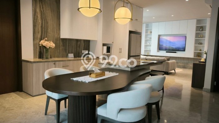 Rumah Akses Mudah area BSD, Tangerang, Luas 162m² LB 204m² Rumah Akses Mudah area BSD, Tangerang, Luas 162m² LB 204m²