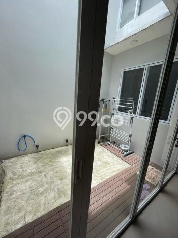 Jual Rumah Luas Megah Dengan View Cantik di Green Lake City, Jakarta Barat Jual Rumah Luas Megah Dengan View Cantik di Green Lake City, Jakarta Barat