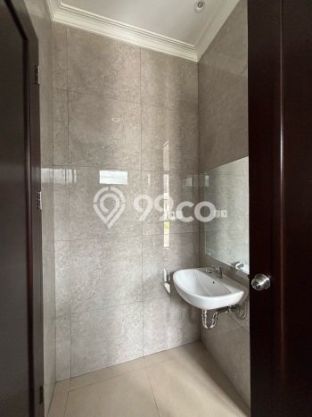 Rumah Siap Huni 4 KT 3 KM di Lokasi Strategis BSD City, Tangerang Rumah Siap Huni 4 KT 3 KM di Lokasi Strategis BSD City, Tangerang