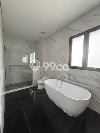 Rumah Strategis BSD City, Tangerang, Luas 249m² Bangunan 416m² Rumah Strategis BSD City, Tangerang, Luas 249m² Bangunan 416m²