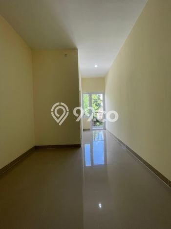 Jual Rumah Bagus Siap Huni LB 180m2 di BSD, Tangerang Selatan Jual Rumah Bagus Siap Huni LB 180m2 di BSD, Tangerang Selatan