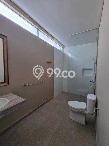 Jual Rumah Mewah Elegan Dengan View Cantik di BSD, Tangerang Jual Rumah Mewah Elegan Dengan View Cantik di BSD, Tangerang