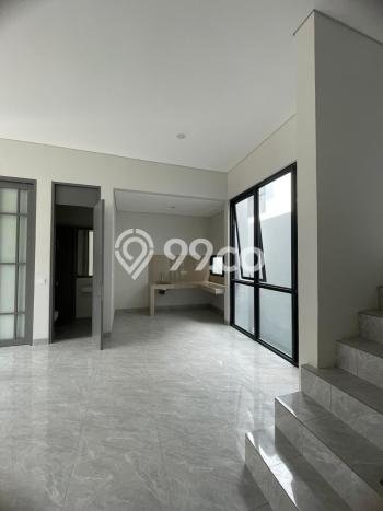Rumah Siap Pakai di BSD, Tangerang, LT 84m² LB 171m² Rumah Siap Pakai di BSD, Tangerang, LT 84m² LB 171m²