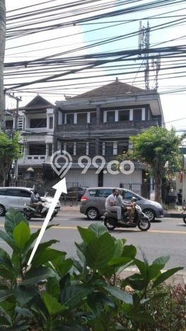 Disewakan Ruko di Gatot Subroto, Luas 350m², Kawasan Berkembang Disewakan Ruko di Gatot Subroto, Luas 350m², Kawasan Berkembang