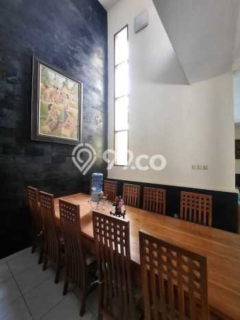 Hunian Mewah LB 365m2 Siap Huni Desain Elegan di Kerobokan Kaja, Badung Hunian Mewah LB 365m2 Siap Huni Desain Elegan di Kerobokan Kaja, Badung