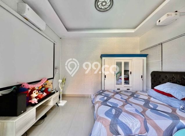 Disewakan! Rumah 6 Kamar Tidur &
5 Kamar Mandi di Sesetan, Denpasar Disewakan! Rumah 6 Kamar Tidur &
5 Kamar Mandi di Sesetan, Denpasar
