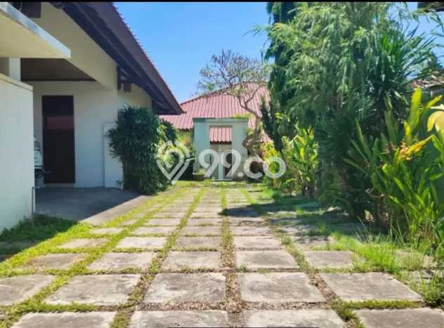 FOR SALE! Vila Kawasan , Area 1500m2m², Akses ke Pusat Kota FOR SALE! Vila Kawasan , Area 1500m2m², Akses ke Pusat Kota