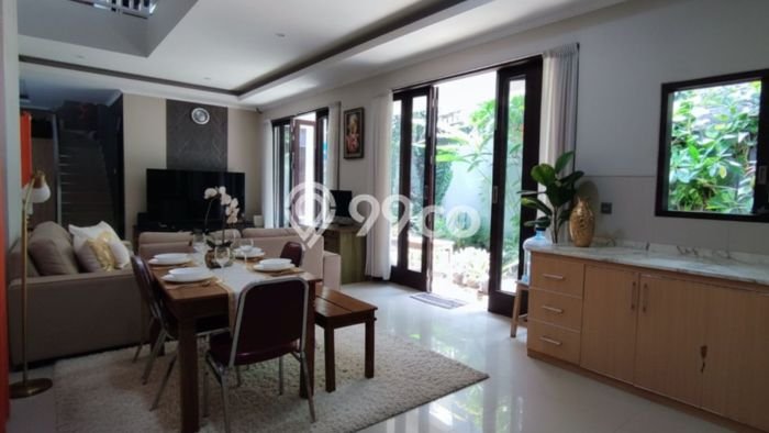 Rumah Bagus Siap Huni Di Gatot Subroto Luas 400m2 Lokasi Strategis Rumah Bagus Siap Huni Di Gatot Subroto Luas 400m2 Lokasi Strategis