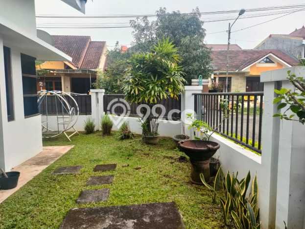 Dijual Rumah Luas Elegan Dengan View Eksklusif di Srondol, Semarang Dijual Rumah Luas Elegan Dengan View Eksklusif di Srondol, Semarang