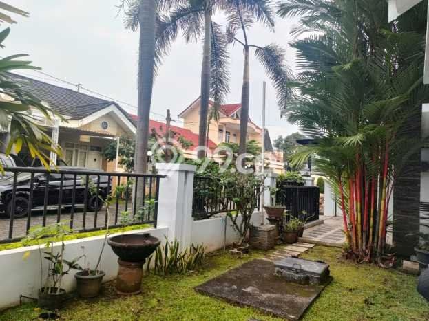 Dijual Rumah Luas Elegan Dengan View Eksklusif di Srondol, Semarang Dijual Rumah Luas Elegan Dengan View Eksklusif di Srondol, Semarang
