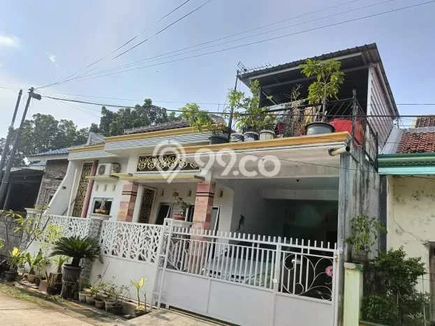 Disewakan! Rumah 4 Kamar Tidur &
2 Kamar Mandi di Kendal, Kendal Disewakan! Rumah 4 Kamar Tidur &
2 Kamar Mandi di Kendal, Kendal