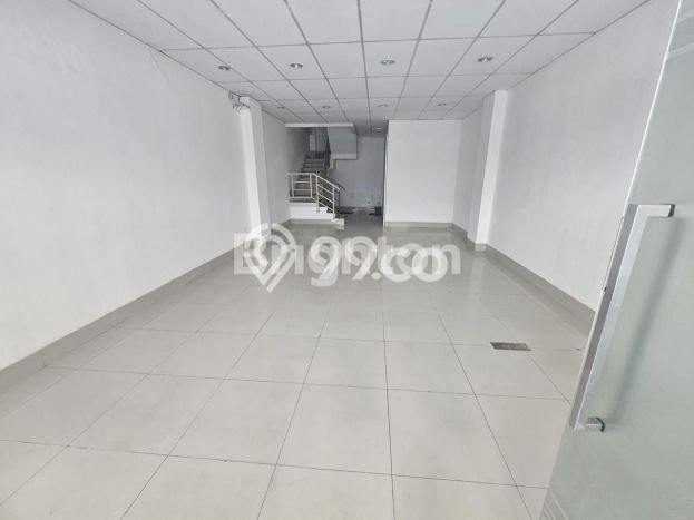 Ruko Dijual Lokasi Emas di Kebon Jeruk Luas 333m2 Ruko Dijual Lokasi Emas di Kebon Jeruk Luas 333m2