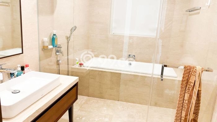 Apartemen Sewa 2 Kamar Murah Siap Huni di Jakarta Selatan, Luas 170m2 Apartemen Sewa 2 Kamar Murah Siap Huni di Jakarta Selatan, Luas 170m2