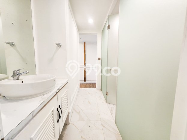 Siap Huni Apartemen di Jakarta Selatan 2 Kamar & 2 Kamar Mandi, Luas 136m2 Siap Huni Apartemen di Jakarta Selatan 2 Kamar & 2 Kamar Mandi, Luas 136m2
