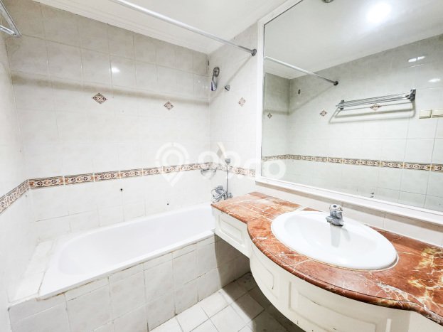 LOKASI PREMIUM! Apartemen di Kuningan, 3 KT, Luas 148m2m², Premium LOKASI PREMIUM! Apartemen di Kuningan, 3 KT, Luas 148m2m², Premium
