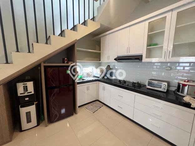 LOKASI STRATEGIS! Vila Kawasan , Luas 178m2m², Lingkungan Prima LOKASI STRATEGIS! Vila Kawasan , Luas 178m2m², Lingkungan Prima
