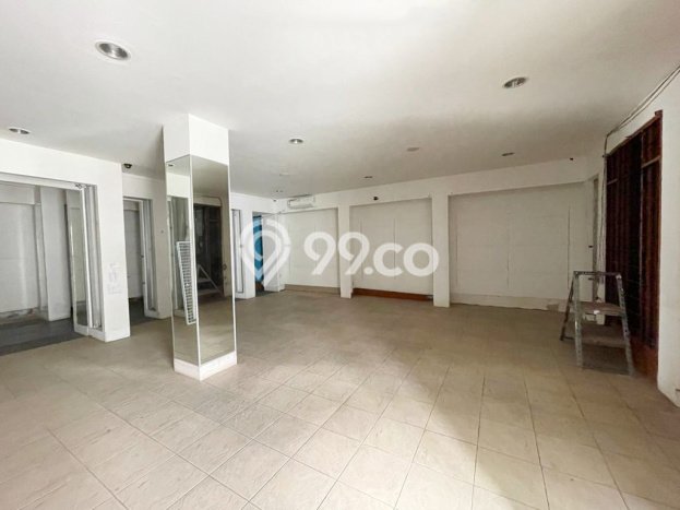 Rumah Elit Akses Mudah di Bandung Unfurnished Rumah Elit Akses Mudah di Bandung Unfurnished