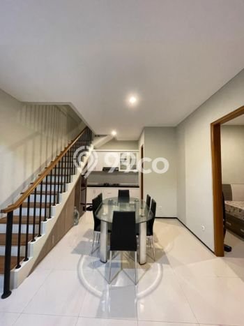 LOKASI STRATEGIS! Vila Kawasan , Luas 178m2m², Lingkungan Prima LOKASI STRATEGIS! Vila Kawasan , Luas 178m2m², Lingkungan Prima