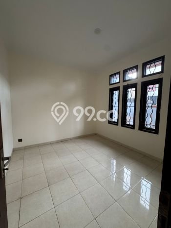 Jual Rumah Mewah Elegan Dengan View Eksklusif di Taman Holis Indah, Bandung Jual Rumah Mewah Elegan Dengan View Eksklusif di Taman Holis Indah, Bandung
