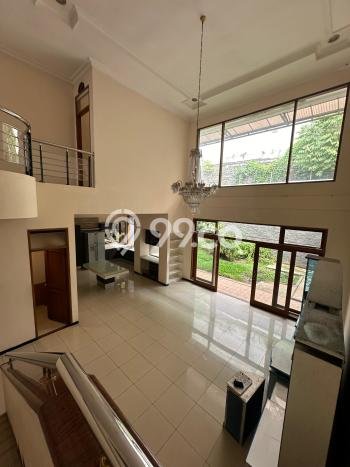Disewakan Rumah Konsep Modern di Sukajadi Bandung dengan 5 KT Disewakan Rumah Konsep Modern di Sukajadi Bandung dengan 5 KT