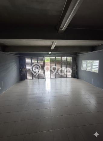 Ready to Use! Luxury House LT 261m2 Desain Elegan di Setiabudi Ready to Use! Luxury House LT 261m2 Desain Elegan di Setiabudi