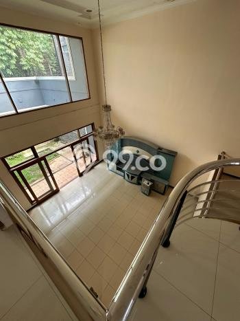 Disewakan Rumah Konsep Modern di Sukajadi Bandung dengan 5 KT Disewakan Rumah Konsep Modern di Sukajadi Bandung dengan 5 KT