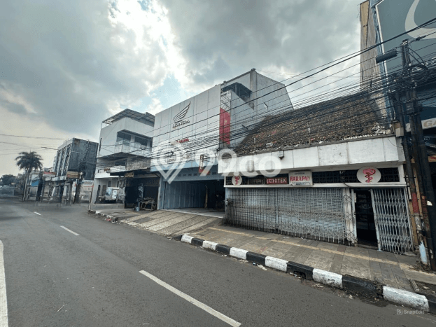 Ruko Dijual di Bandung LT 140m2 & LB 200m2 Lokasi Terbaik! Ruko Dijual di Bandung LT 140m2 & LB 200m2 Lokasi Terbaik!