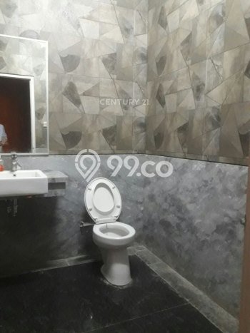 Ruko Dijual di Benda LT 195m2, LB 1560m2 untuk Investasi Ruko Dijual di Benda LT 195m2, LB 1560m2 untuk Investasi