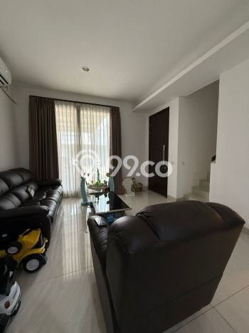 Jarang Ada! Rumah Sewa 4 Kamar Bagus Siap Huni BSD Jarang Ada! Rumah Sewa 4 Kamar Bagus Siap Huni BSD