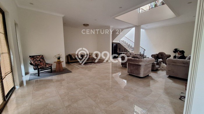 Ready to Use! Luxury House LT 202m2 Desain Modern di BSD City Ready to Use! Luxury House LT 202m2 Desain Modern di BSD City