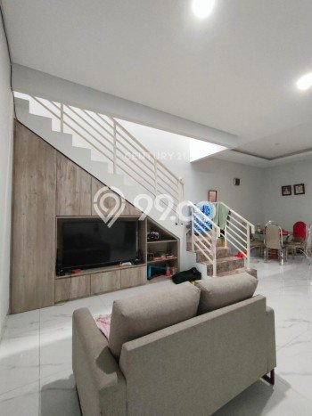Rumah Elit Modern Siap Huni di Meruya Jakarta Barat Rumah Elit Modern Siap Huni di Meruya Jakarta Barat