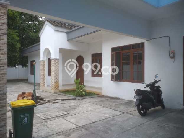 Lokasi strategis! Rumah siap pakai dikontrakkan di Cempaka Putih LB 277m2 Lokasi strategis! Rumah siap pakai dikontrakkan di Cempaka Putih LB 277m2