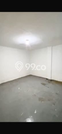 Ruko Disewa di Jakarta Barat dengan LB 250m2 Area Komersial Ramai Ruko Disewa di Jakarta Barat dengan LB 250m2 Area Komersial Ramai
