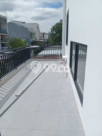 Dijual Kost Strategis di Kelapa Gading, Jakarta Utara 15 KT, 15 KM, Luas Bangunan 200m2 Dijual Kost Strategis di Kelapa Gading, Jakarta Utara 15 KT, 15 KM, Luas Bangunan 200m2