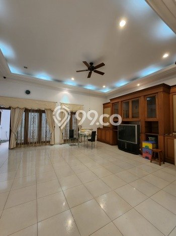 For Sale! Premium House LT 240m2 Desain Elegan di Pantai Indah Kapuk For Sale! Premium House LT 240m2 Desain Elegan di Pantai Indah Kapuk