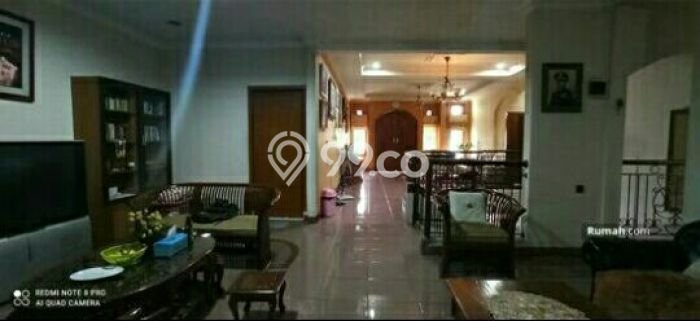 Rumah Elit Modern Tanpa Renovasi di BKR Bandung Rumah Elit Modern Tanpa Renovasi di BKR Bandung