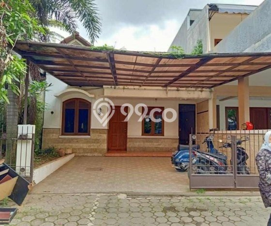 Rumah Strategis Modern Lb 140m2 di Antapani, Bandung Rumah Strategis Modern Lb 140m2 di Antapani, Bandung