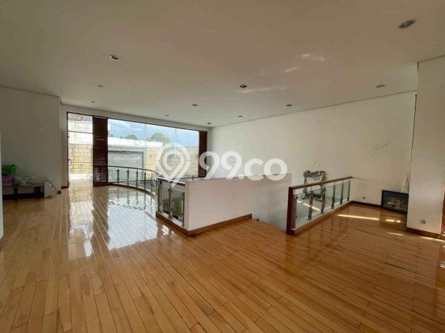 For Sale! Premium House LT 325m2 Desain Modern di Setra Sari For Sale! Premium House LT 325m2 Desain Modern di Setra Sari