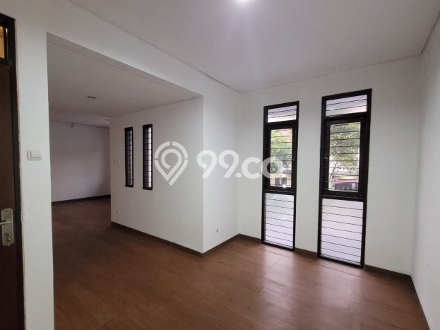 Rumah Eksklusif Dijual LT 180m2 di Batununggal, Bandung Rumah Eksklusif Dijual LT 180m2 di Batununggal, Bandung