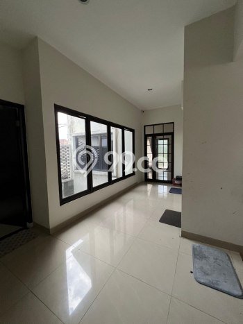 Rumah Elit LB 300m2 Siap Huni Desain Elegan di Turangga, Bandung Rumah Elit LB 300m2 Siap Huni Desain Elegan di Turangga, Bandung