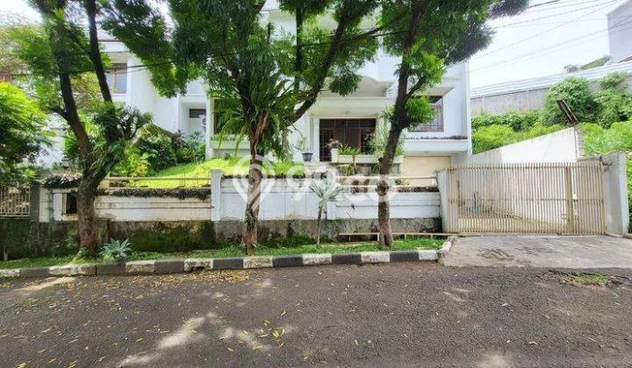 Rumah Elit LB 250m2 Siap Pakai Desain Elegan di Setra Sari, Bandung Rumah Elit LB 250m2 Siap Pakai Desain Elegan di Setra Sari, Bandung