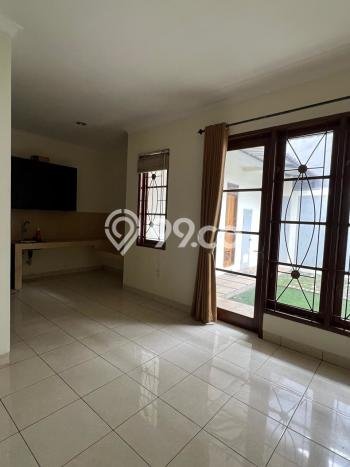 Disewakan! Rumah 3 Kamar Tidur &
2 Kamar Mandi di BSD Delatinos, Tangerang Disewakan! Rumah 3 Kamar Tidur &
2 Kamar Mandi di BSD Delatinos, Tangerang