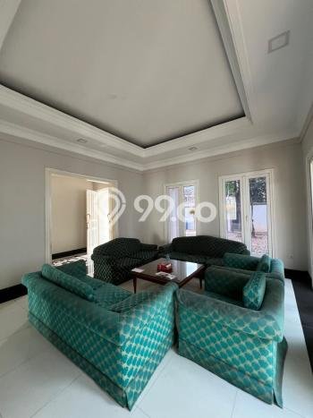For Sale! Premium House LT 696m2 Desain Elegan di Kemang For Sale! Premium House LT 696m2 Desain Elegan di Kemang